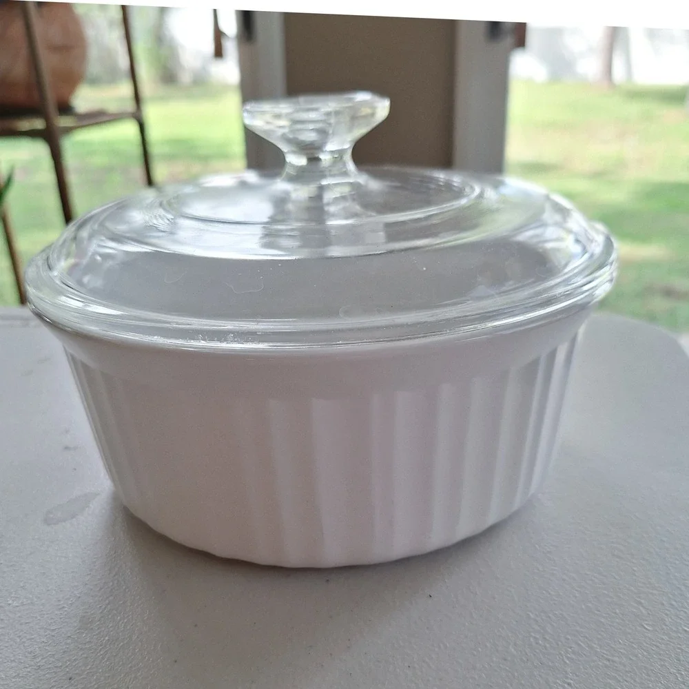 CorningWare French White 1-1/2-Quart Covered Round Dish with Glass Lid
